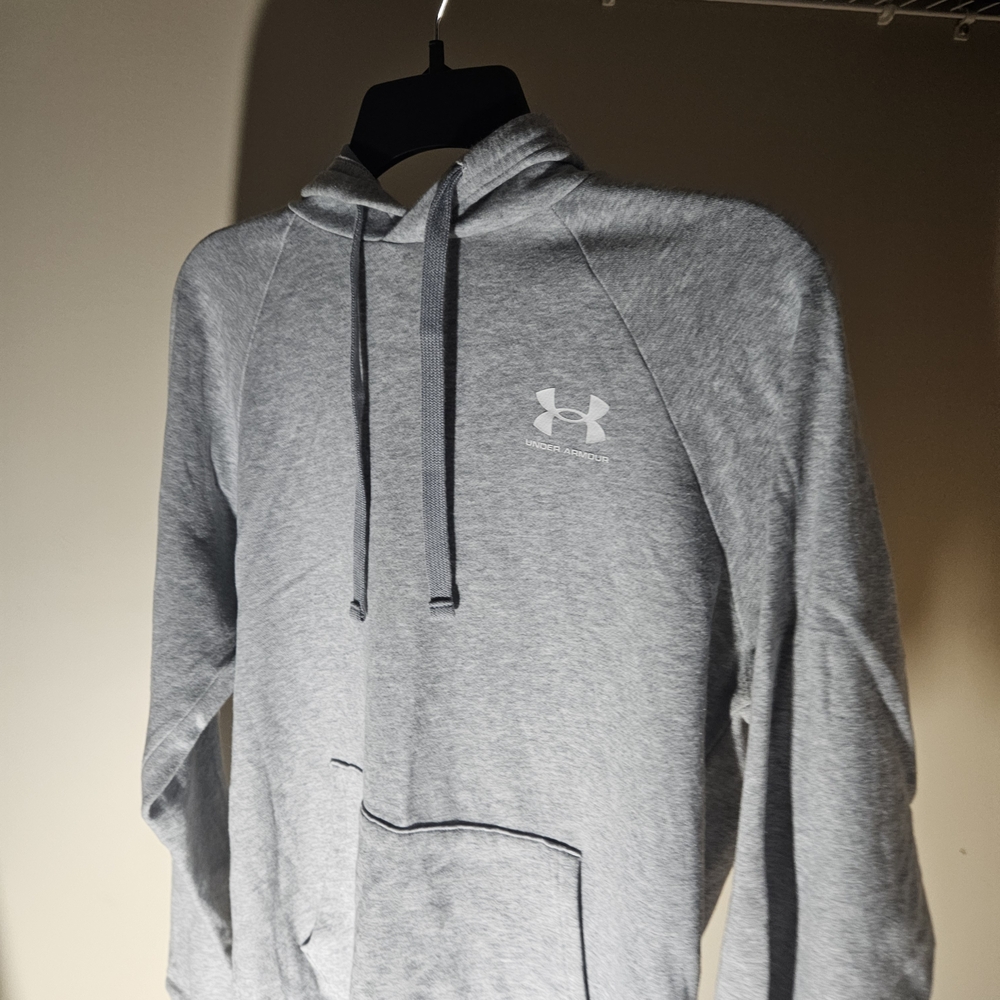 Under Armour Men's Heather Gray Hoodie
